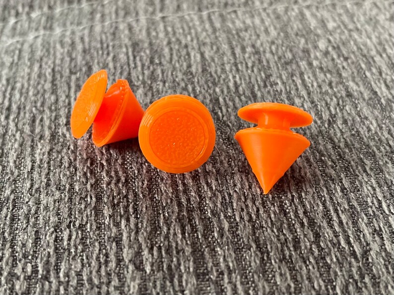 Croc Spike Charms/Jibbitz. 28 Spikes, 100% Custom Design Orange