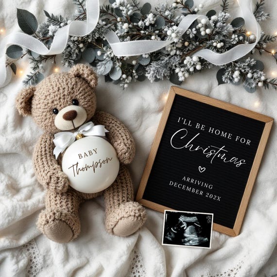 Christmas Pregnancy Announcement | Due In December Baby Announcement | Digital Pregnancy Reveal | Social Media Baby Reveal Template