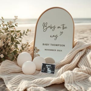 Neutral Beach Schwangerschaftsankündigungsvorlage | Spiegel Baby offenbaren | Seaside Schwangerschaft offenbaren | Baby Ankündigung Ideen | Baby unterwegs