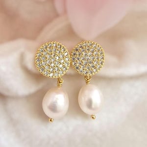 CIRCLE DIMONATE PEARL : Fresh Water Pearls