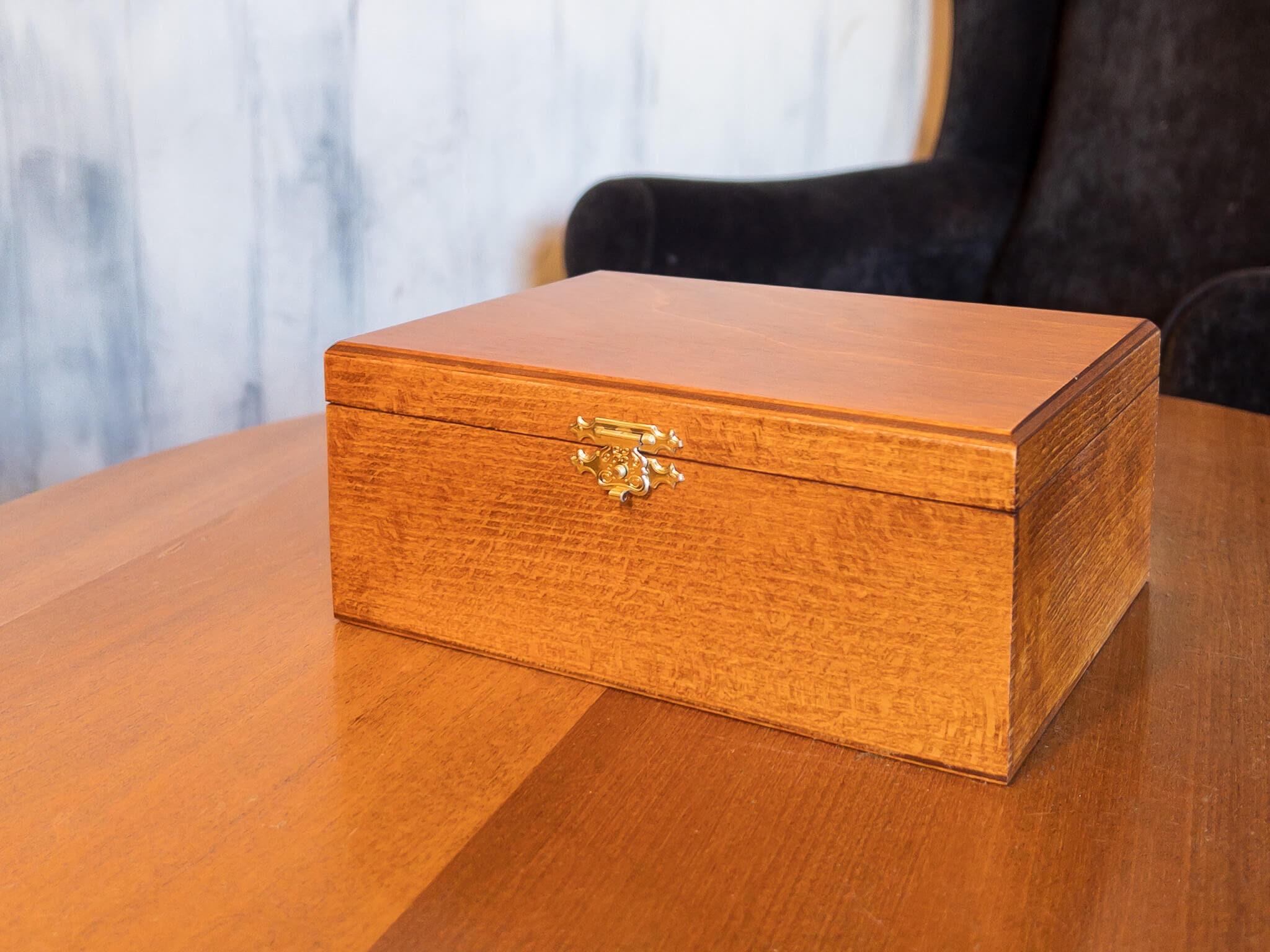 s $75 Large Chess Storage Box with Lock & Keys Review