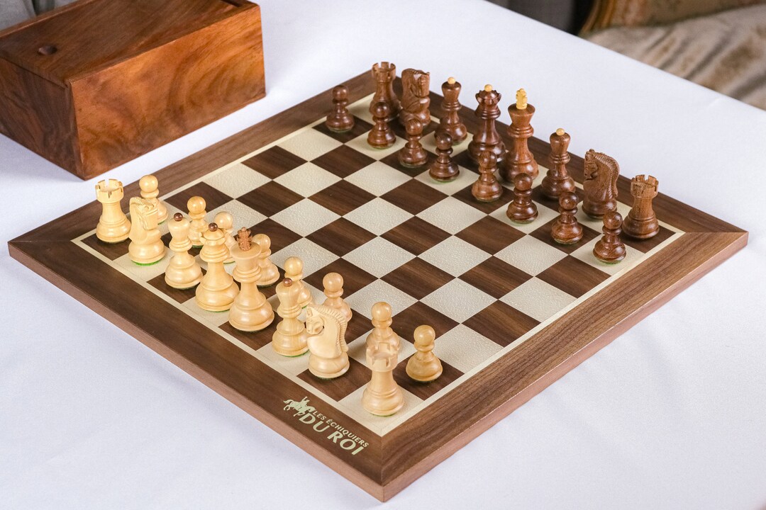 Walnut Chess Set - Maple and Walnut Wood Chess Board 40x40cm and Royal ...