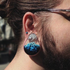 Plugs with mountains. Handmade. Made to order from epoxy resin and wood.  Plugs Eco resin,  Ear plugs and tunnels earrings.