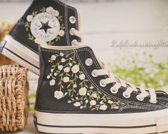 Wedding sneakers/ Valentine Gift/Embroidered Wedding Flowers Shoes /Wedding Converse Converse Embroidered Flowers