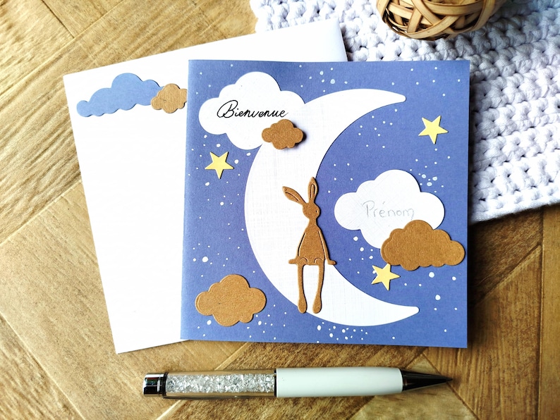 Carte de naissance personnalisable. félicitations, nouveau né, garcon. Fait main. Doudou, nuages et étoiles. Tendre Bild 1