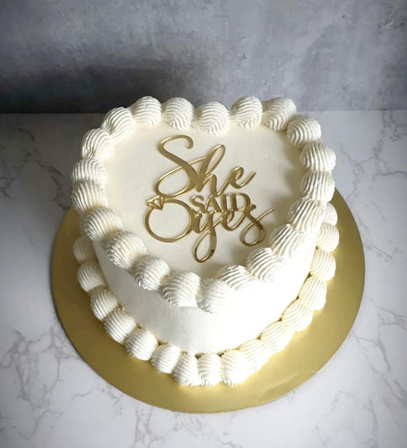 "She Said Yes" Kuchenaufsatz In Gold-Glitzer – Für Hochzeiten, Verlobungen & Junggesellinnenabschiede