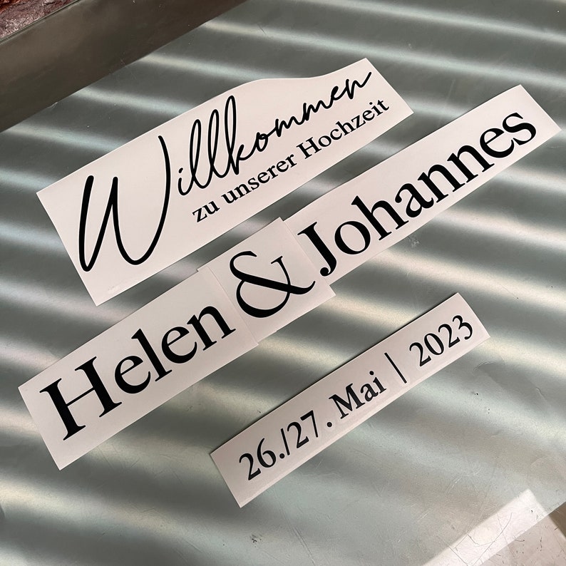 Folien Schriftzug Hochzeit, Willkommensschild Hochzeit personalisiert, Namensschild Hochzeit Folie, Hochzeit Dekoration personalisiert, Namensaufkleber Hochzeit, Spiegel Schriftzug Hochzeit, Hochzeit Willkommensschild Namen, Nisan Deko Schild, Verlobung Dekoration personalisiert, Sözdeko Namensschild, Personalisierte Hochzeitsdeko, Namensschild Folien Aufkleber, custom wedding welcome sign, personalized name sticker, mirror foil name sign, Hochzeit, Verlobung, personalisiert, Schriftzug, Sticker
