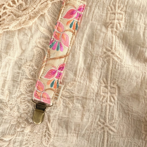 Handmade Pacifier Cord/ Pacifier Clip DANDELION PINK