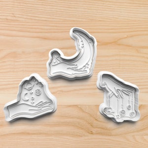 Astrology Cookie Cutter Set – Celestial Hands Holding Moon, Stars & Planets – Mystical Zodiac Stamp Collection