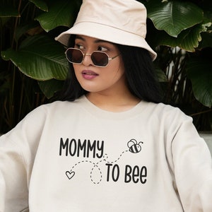 Mommy to Be Sweatshirt, Pregnancy Reveal Sweatshirt, New mom gift, Expecting Moms, Funny Mom Sweatshirt, Pregnancy announcement, Mom Gift