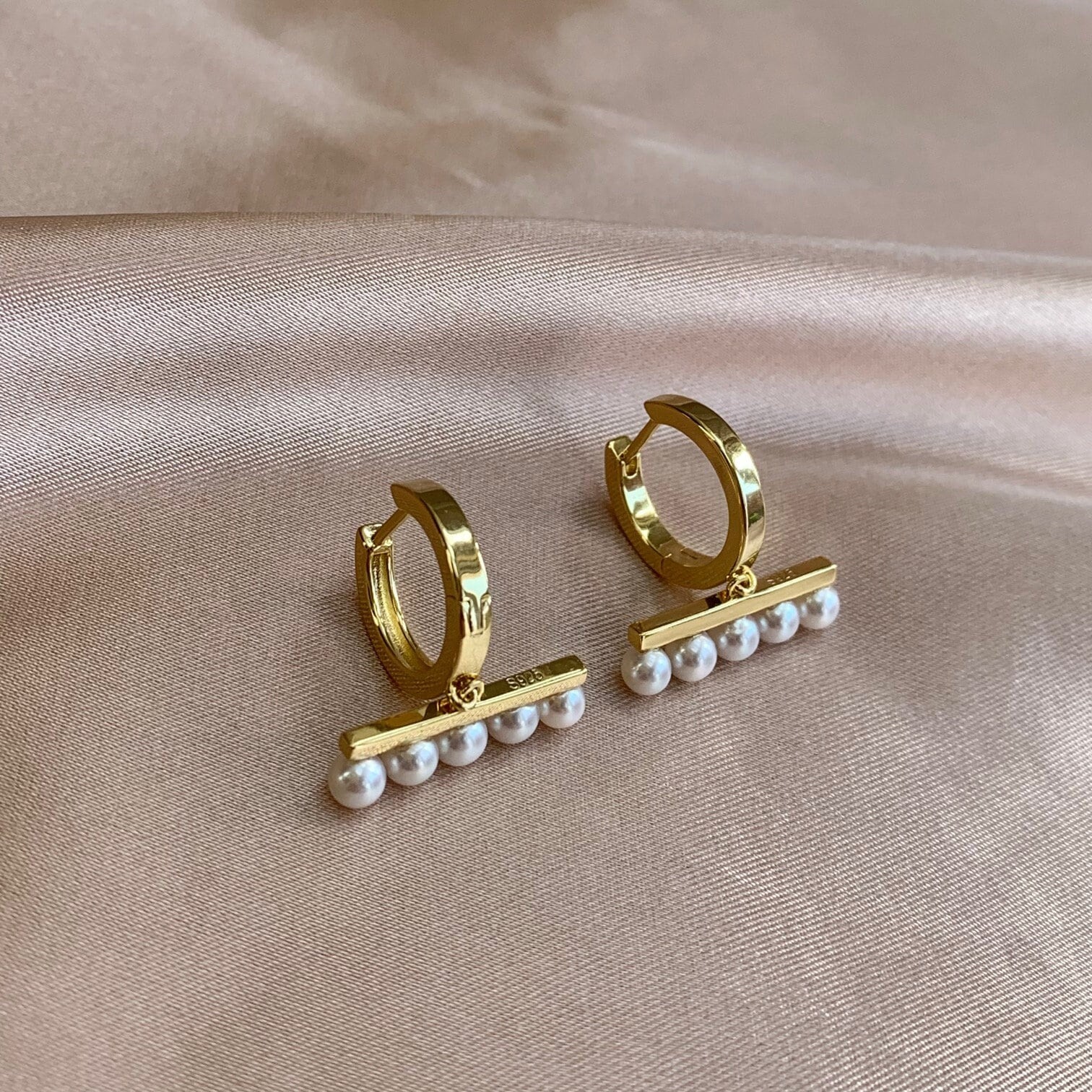 18K Gold Vermeil Freshwater Mini Pearls Balance Bar Drop Earrings, High Quality 5A Real Pearl Huggies, Stylish Earrings