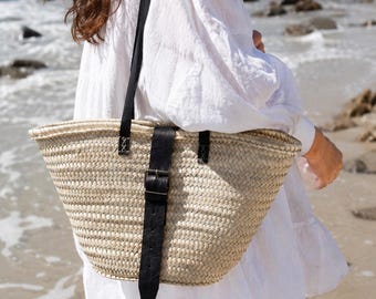 Handmade Moroccan Straw Basket Bag with Genuine Leather Handles.