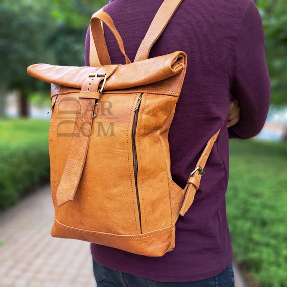 Handmade Tan Goat Leather Roll-top Backpack: Moroccan Travel  display picture 3