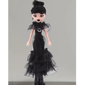 Action figure ispirata al modello di bambola gotica nera di Mercoledì Addams, regalo