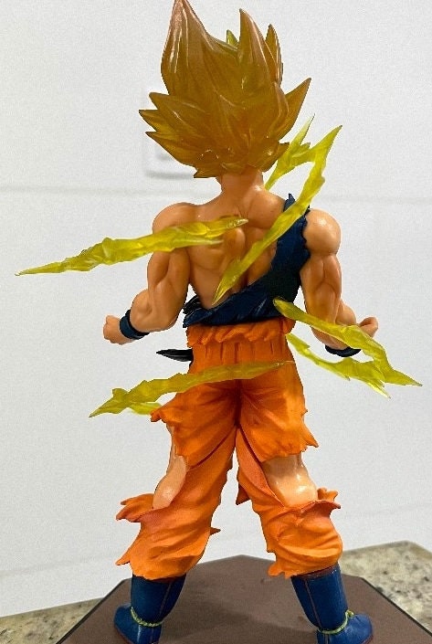  16cm Son Goku Super Saiyan Figure Anime Dragon Ball Goku DBZ  Action Figure Model Gifts Collectible Figurines for Kids : Toys & Games