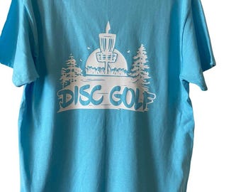 Disc Golf Shirt TREE BASKET CASE Double Sided M Graphic T-Shirt Light Blue