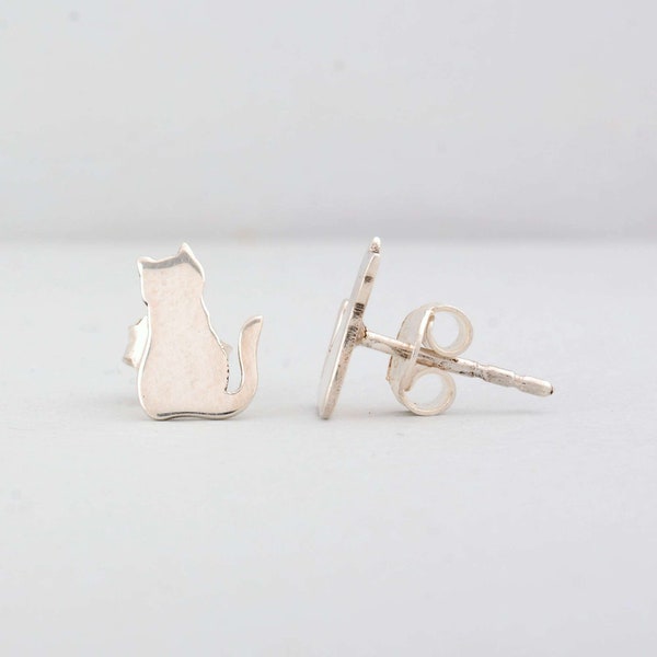 Sterling Silver Cat Stud Earrings, Cat Earrings, Silver Sitting Cat Earrings, Jamber Jewels 925