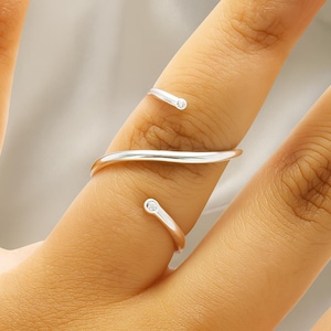 Férula para dedo con artritis para corregir la desviación lateral. Anillo de plata de ley 925, latón o cobre para Ehlers Danols, EDS.