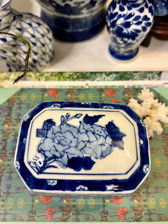 Blue and White Octagonal Lidded Ceramic Trinket B… - image 6