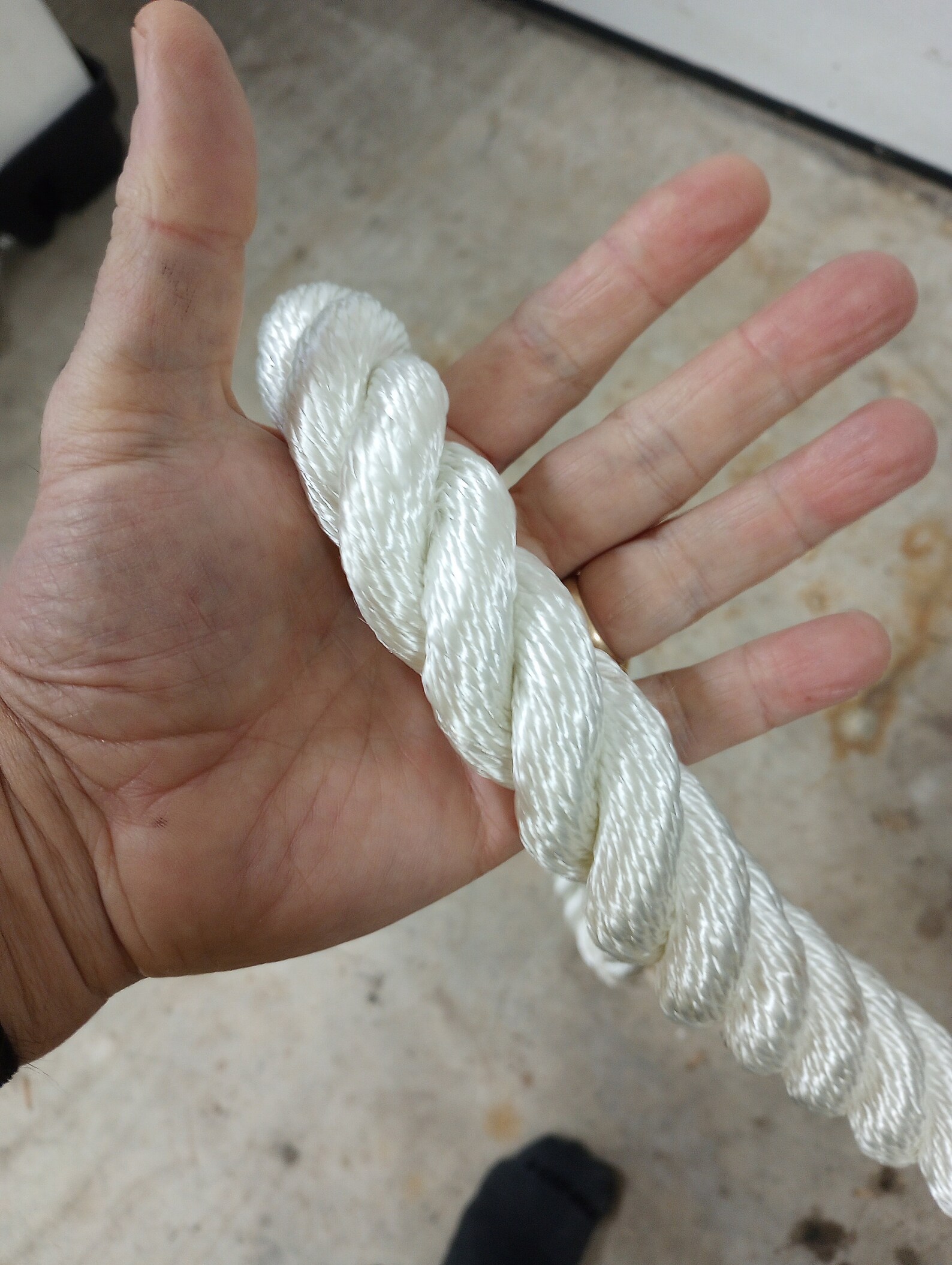 White Nylon Rope Landscape Border Railing 1-1/4 Diameter 210 or 5 Ft ...
