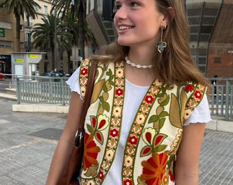 Vintage cotton vest, Indian folk, ethnic, bohemian style, Suzani, boho, traditional, flowers, velvet, one size fits all, one size.