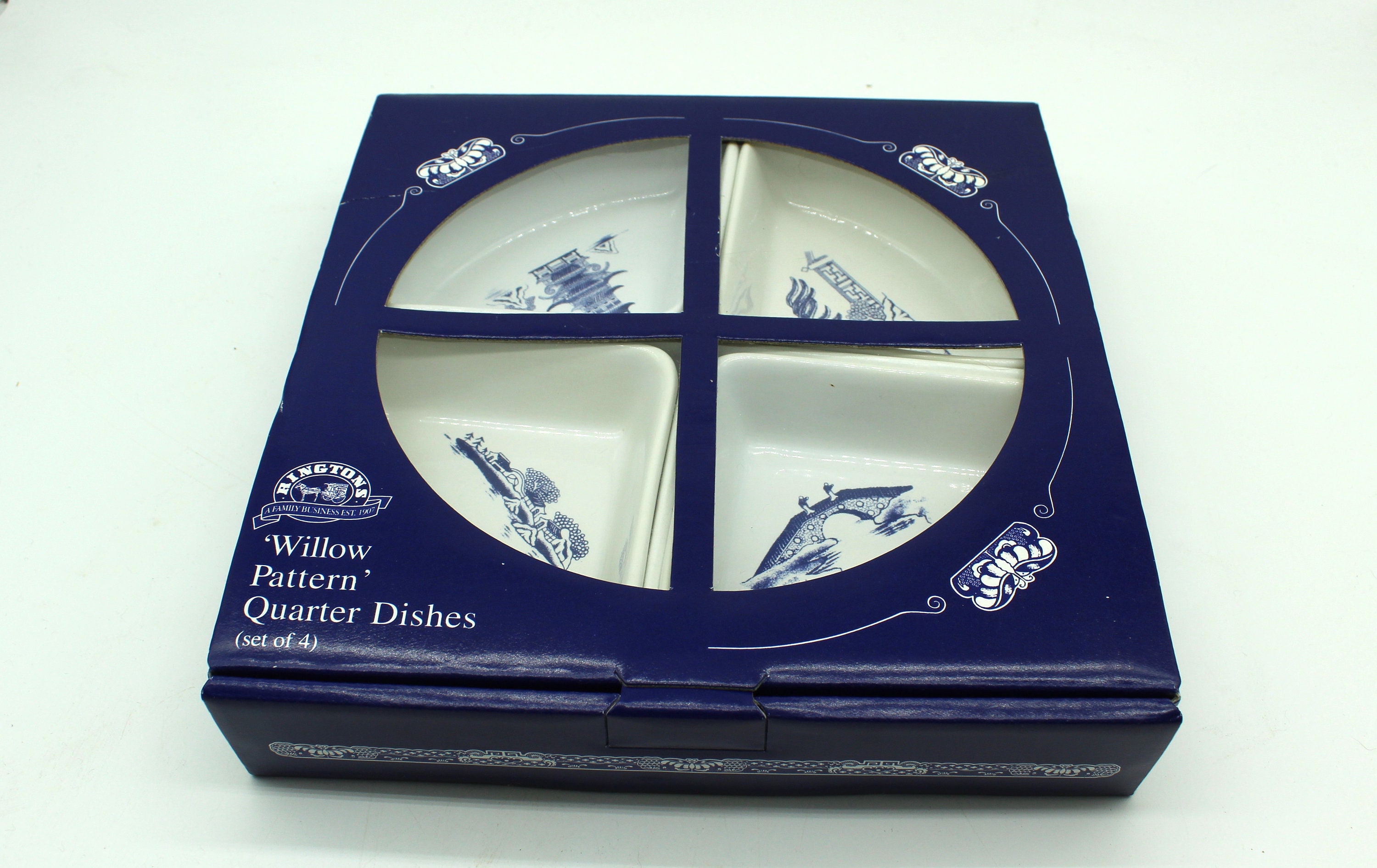 Vintage Ringtons Quarter Willow Pattern Snack Dishes and Wooden