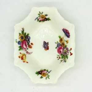 ビンテージ　CAULDON コウルドン　花柄陶器皿 壁掛　アート　額縁 コウルドン 藍縁金彩花絵 カップ＆ソーサー アンティーク 1905年 (b