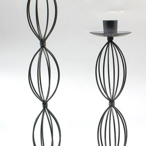 2 Vintage Ikea Candle Sticks "Sinnlig Candle Holders" in originele doos, alleen Large & Medium Sticks! Wire Metal studeerde af in Silvertone in juli 1996