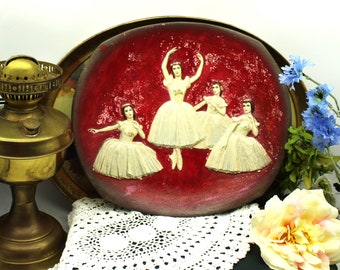 Bossons Decorative Ballet Dancers Vintage Chalkware Wall Plate &quot;Pas de Quatre &quot; Stamped on Base. Kitsch Retro Ditsy Mid Century. c 1959-1961