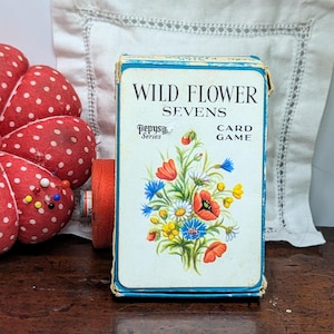 Pepys Series Wild Flower Sevens Kartenspiel 2nd Edition Made Great Britain 44 Karten präsentieren Bildliche Spielkarten 50er/60er Jahre Mid-Century Kitsch
