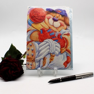 Vintage Boyfriend Geburtstagskarte, ""Happy Birthday to my Boyfriend with Love""." Süßer Cricket/ Sporthund. Original Cellophan, unbenutzt C1970-80s