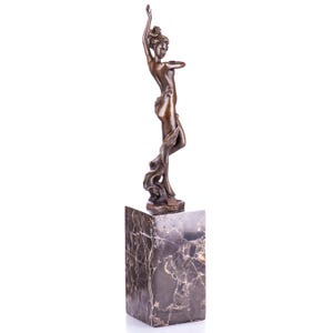 Danseuse de style Art déco en bronze sur socle en marbre, 36 cm