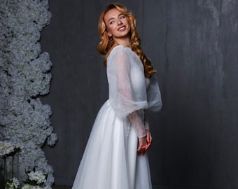 Elegantes Hochzeitskleid aus Tüll mit geschnürtem V-Oberteil, romantisches Brautkleid mit Puffärmeln, Brautkleid aus Spitze