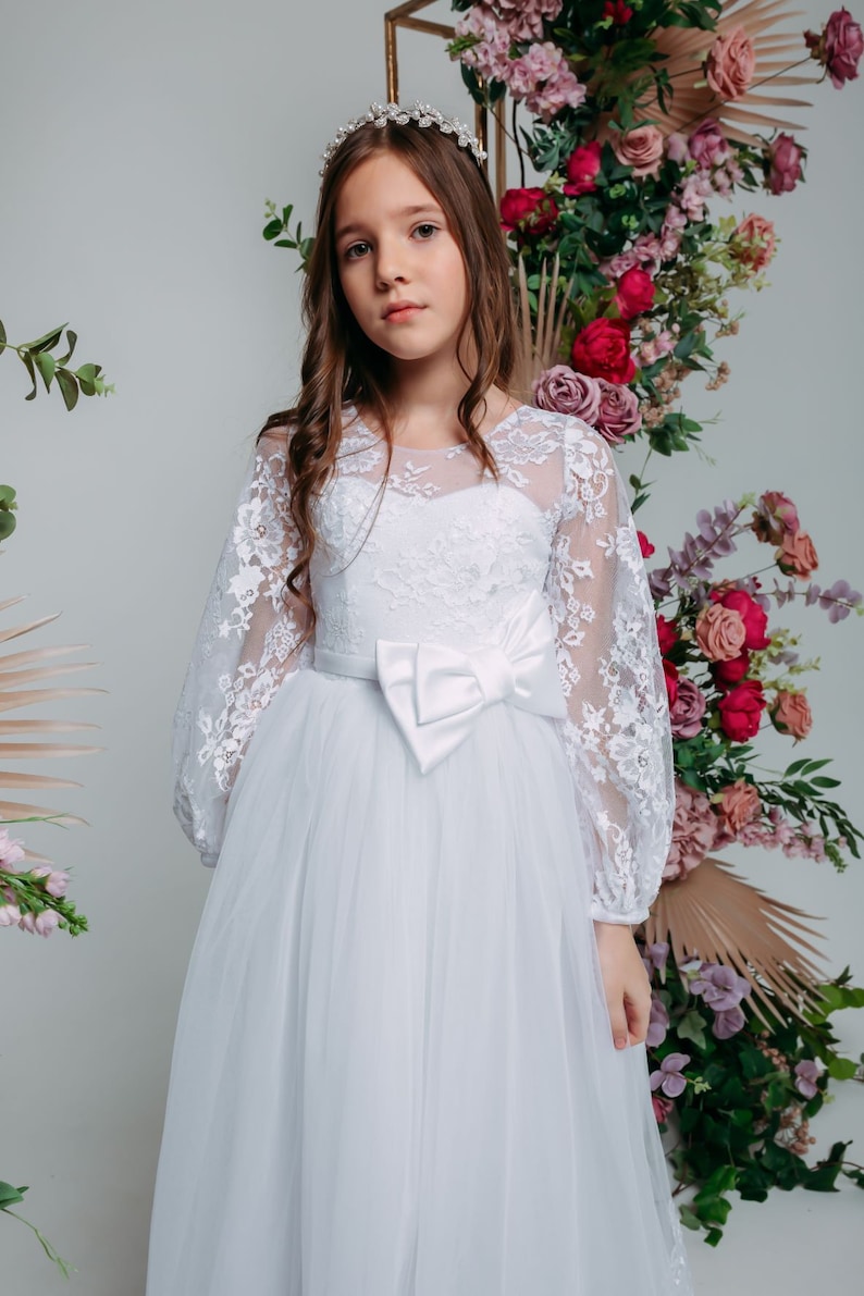 White lace First communion & Baptism dress, flower girl dress, wedding guest dress, Bridesmaids dress, holy communion gown, mini bride dress image 3