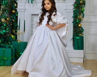 Christmas white Girl Dress, Christmas Photoshoot Toddler Gown, Lace Girl Dress puffy sleeves, Christmas dress, special occasion satin dress