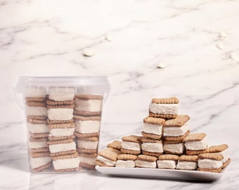 Mini Biscuit Sandwich with Turkish Delight, Crispy and Sweet, Perfect Snack for Kids and Adults, Great for Gifting or Tea Time