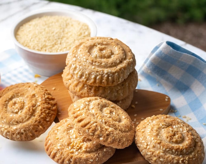 Handmade Turkish Kömbe Cookies: Spiced Hatay Pastry