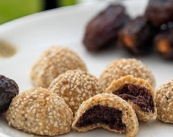 Handmade Date Kombe Cookie | Traditional Spiced Cookies