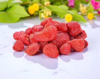 Organic Dried Strawberries: Nutritious Snack, Antioxidant Boost
