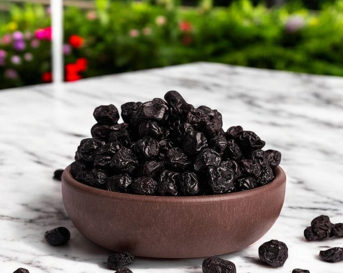 Dried Blueberries, Deliciously Sweet and Tart Snack, Ideal for Baking or Healthy Treats