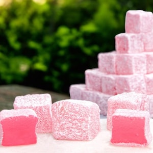 Traditional Rose Aromatic Turkish Delight – Handcrafted Floral Sweet Treat with Authentic Flavor