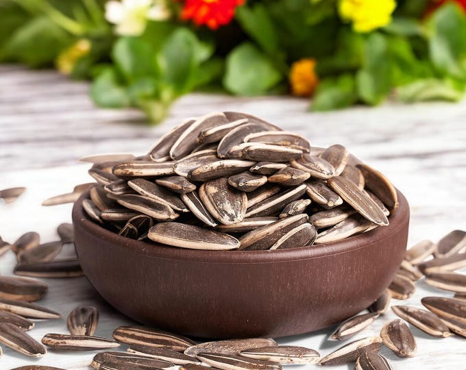 Raw Black Sunflower Seeds for Healthy Snacking and Creative Cooking