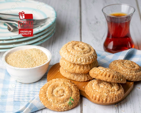 Turkish Cookies Kömbe - Traditional Hatay Delicacy, Handmade Spiced Pastry, Authentic Cultural Treat, Perfect for Gourmet Gifting