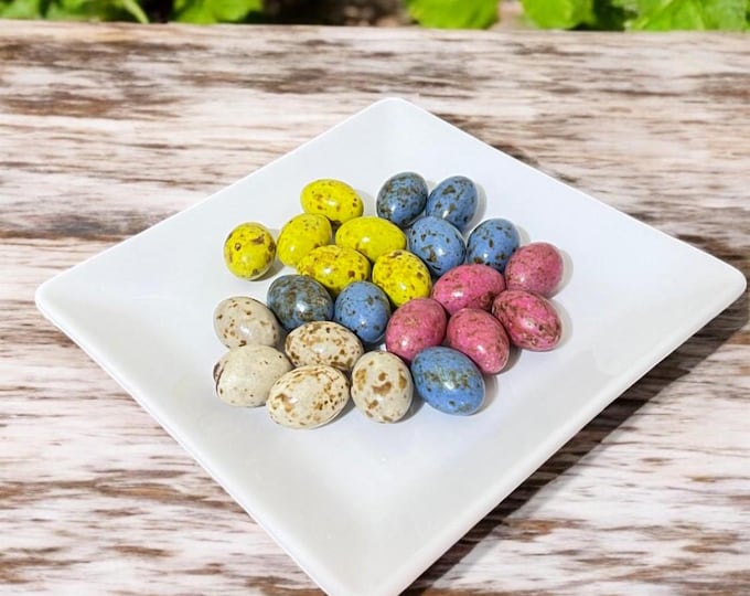 Premium Mini Egg-Shaped Gourmet Chocolates – A Luxurious Treat for Gifting or Daily Indulgence