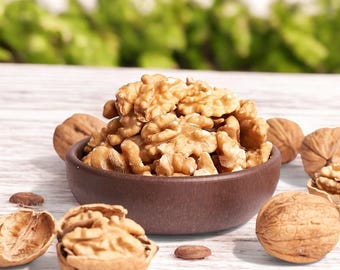 Whole Walnut Kernels, Packed with Nutrients for Your Daily Snack or Baking