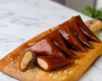 Hazelnut Paste Filled Mulberry Fruit Leather Triangle – Handmade Natural Sweet Snack, No Added Sugar, Traditional Turkish Delight