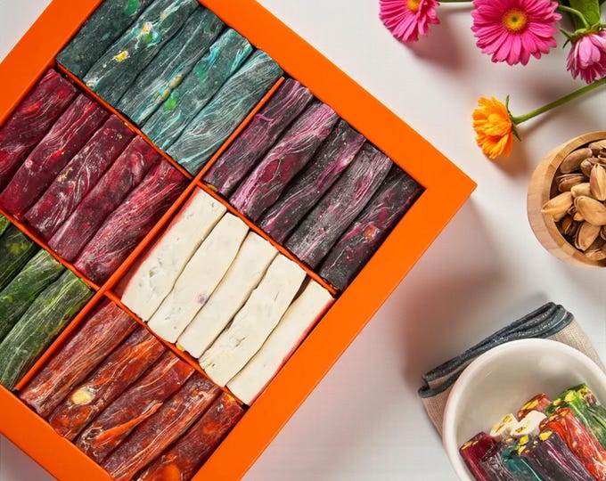 Premium Rolled Turkish Delight Gift Box – Natural Fruit and Pistachio Selection