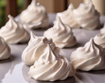 Plain Meringue : Additive-Free Wedding Dessert