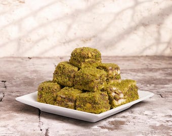 Pistachio Katmer Delight, Unique Handcrafted Treat with Pistachio Flavor, Great for Snack Time or as a Thoughtful Gift Choice