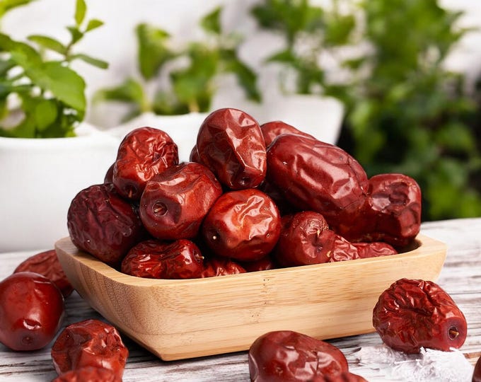 100% Natural Dried Jujube Dates - Healthy Snack & Ideal Gift for Health-Conscious